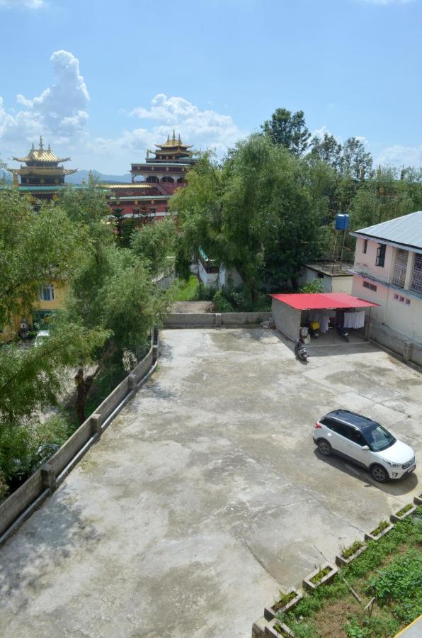 Zhim Zhim Guest House Bīr Esterno foto